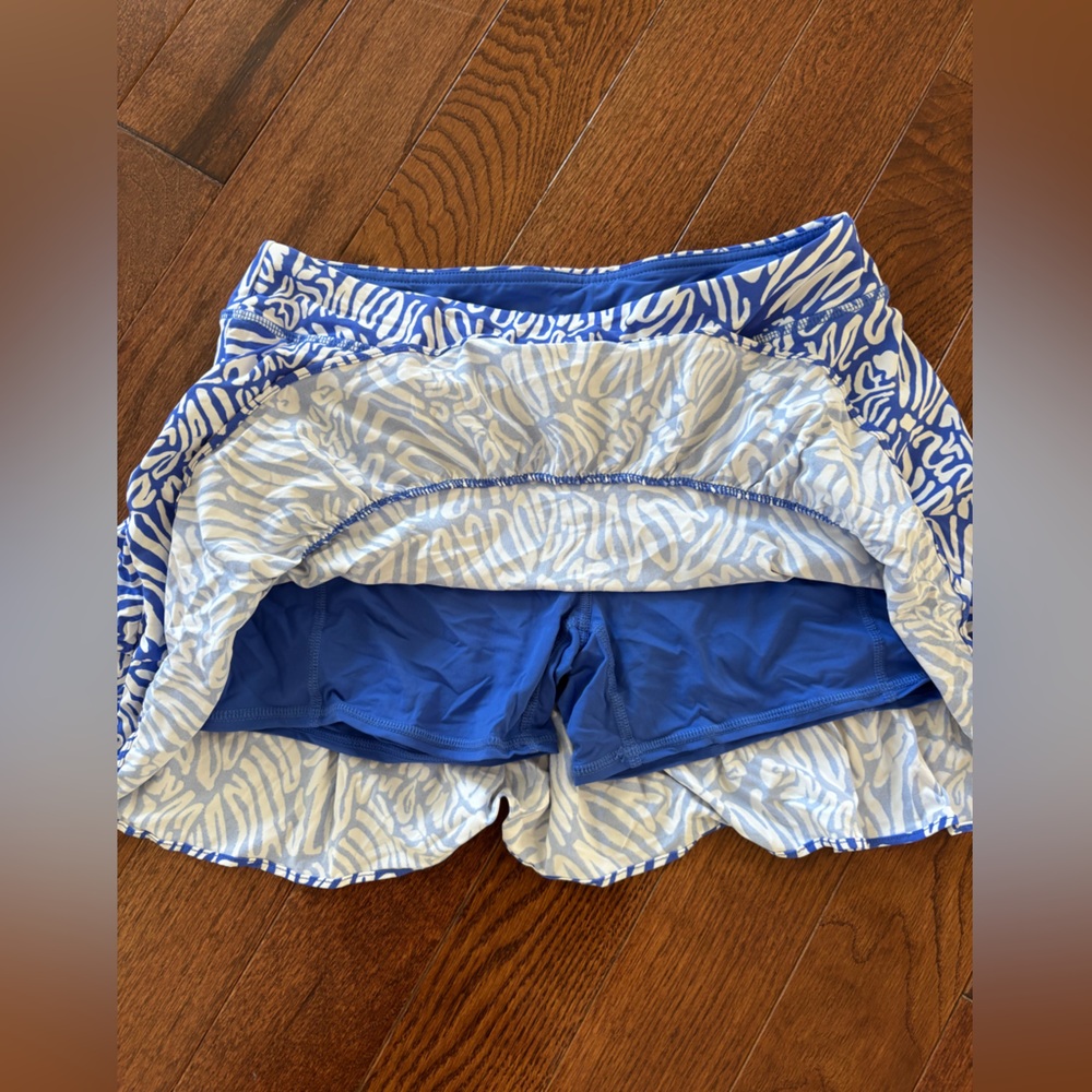 Lilly Pulitzer Blue and White Zebra Print Skirt, size small - Picture 4 of 5